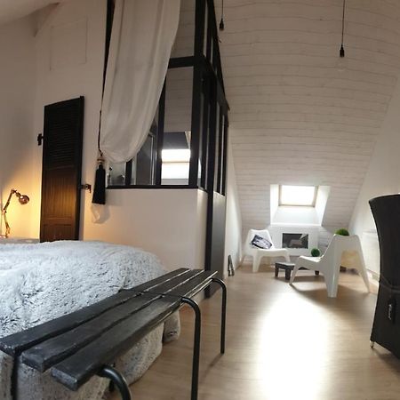 Patis De Cahot Au 108 Bed & Breakfast Bruz Exterior photo
